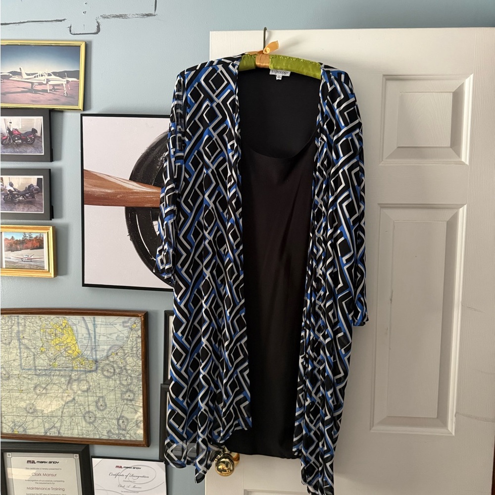 Luxology Black and Blue Geometric Dress